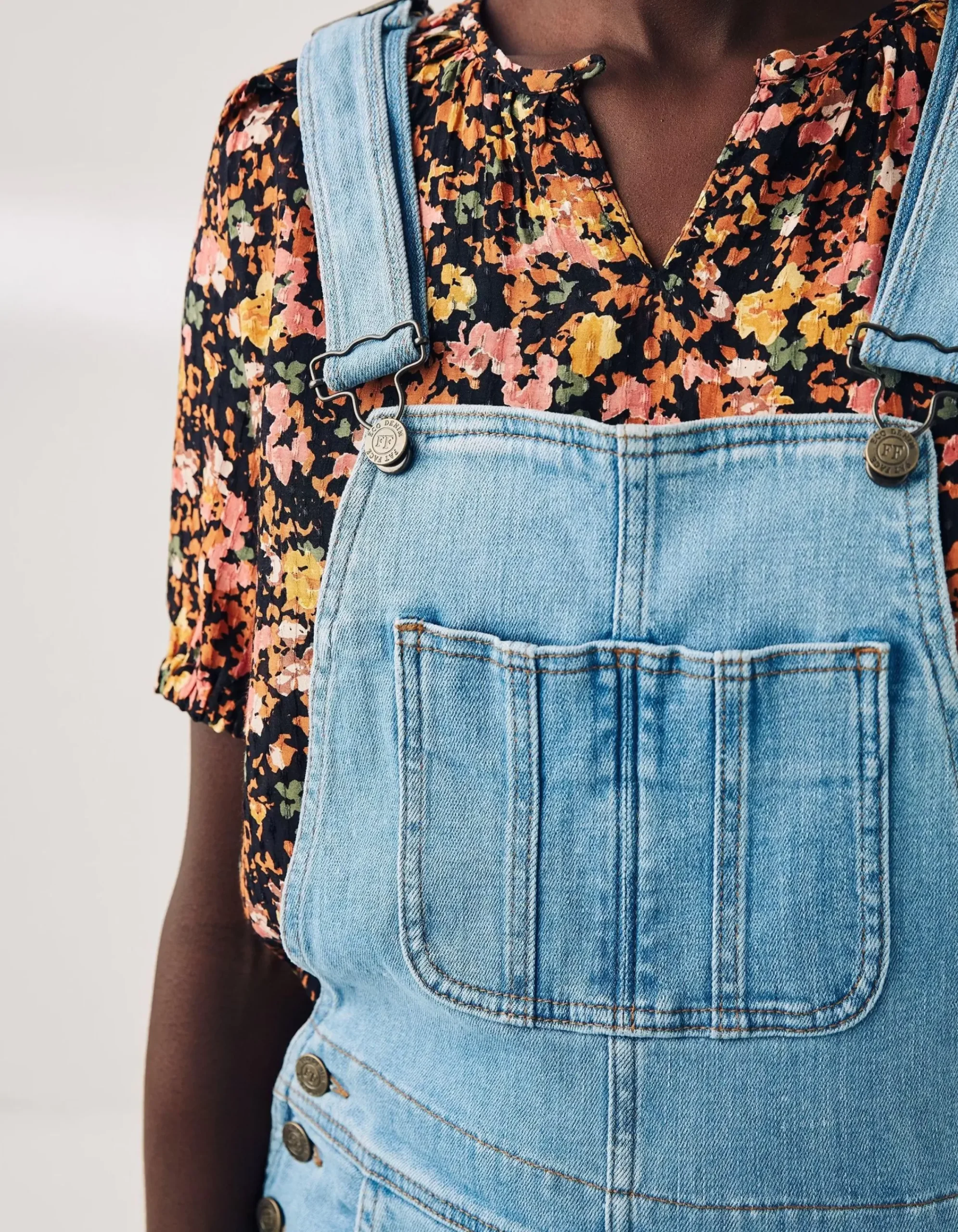 FatFace Lewes Slim Leg Denim Dungarees Vintage Pale Clearance