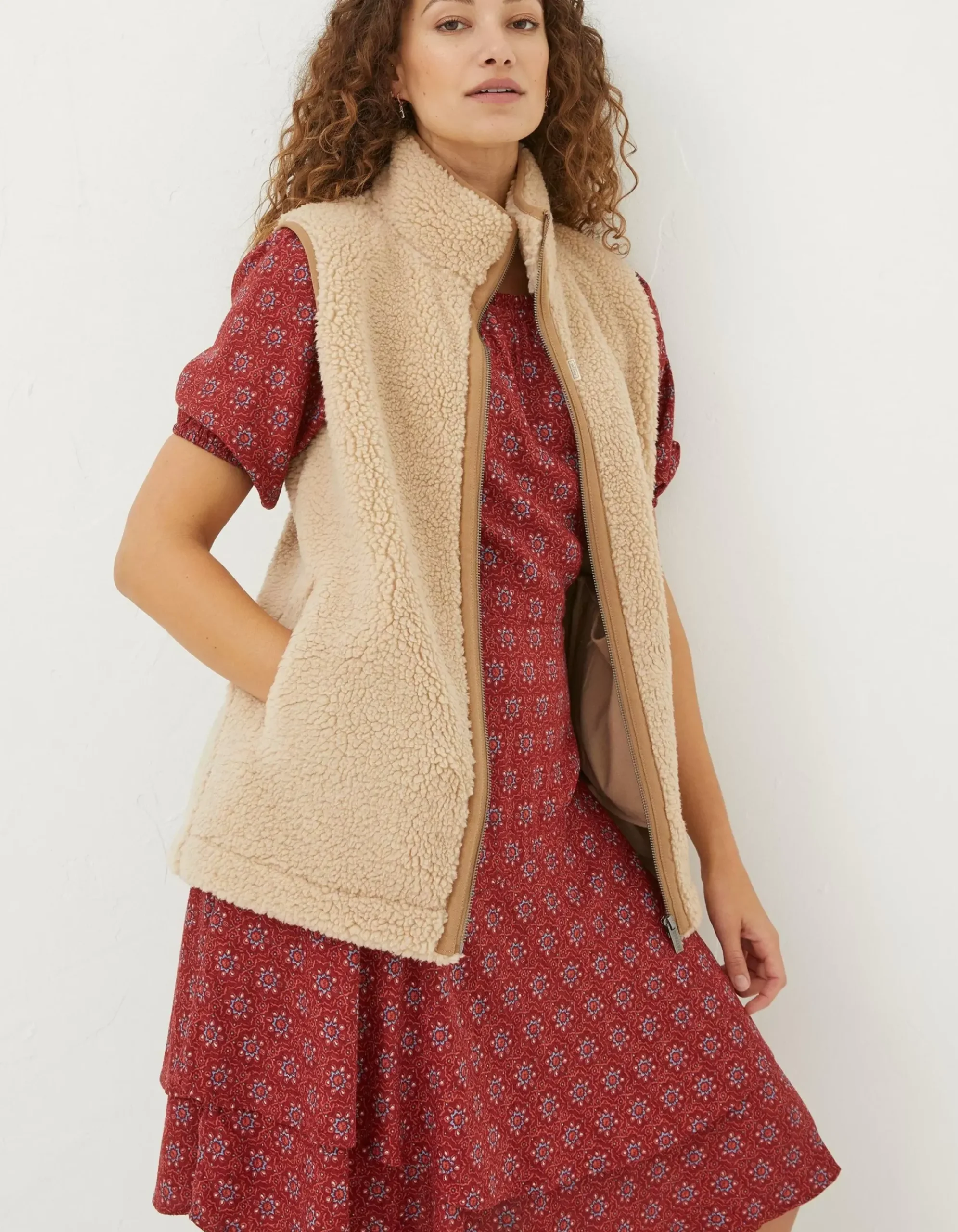 FatFace Murphy Fleece Gilet Ivory Hot