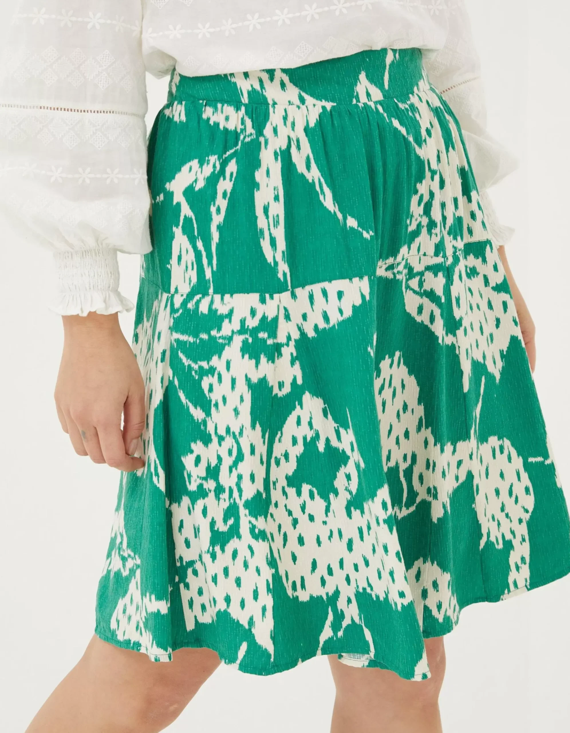 FatFace Wynne Textured Leaves Skirt Green